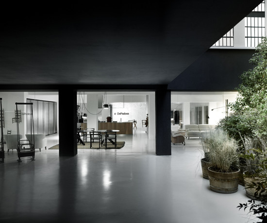 SHOWROOM-SC-03